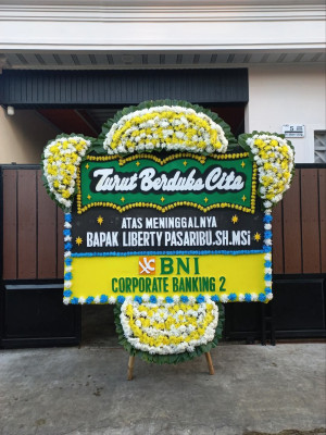 Papan Bunga Duka di Belo