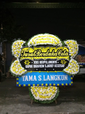Papan Bunga Duka di Belo